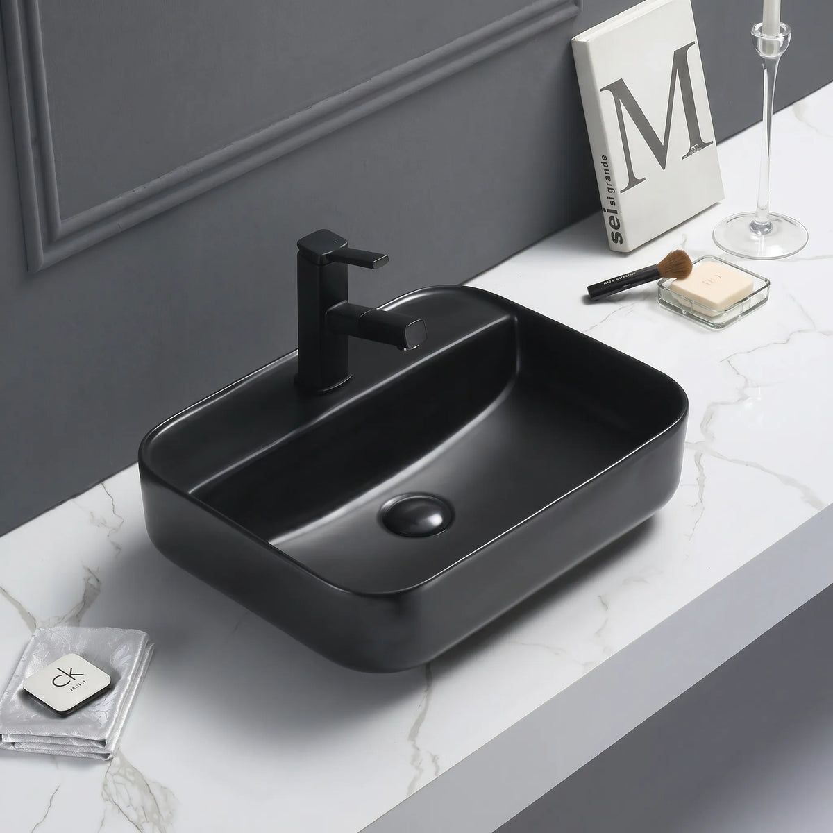 Lungo Elongated Oval Top Basin